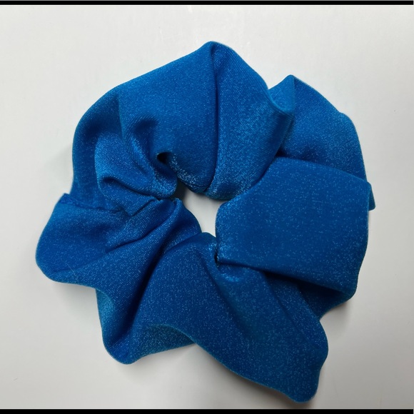 Box of hair scrunchies- 6 (six) colors - Picture 4 of 17